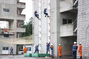 H26消防学校卒業式見学7